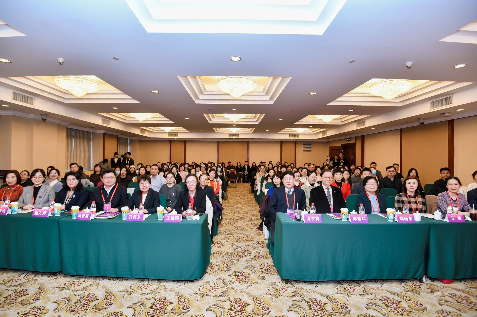 1709714617543180.jpg 北京站1.jpg